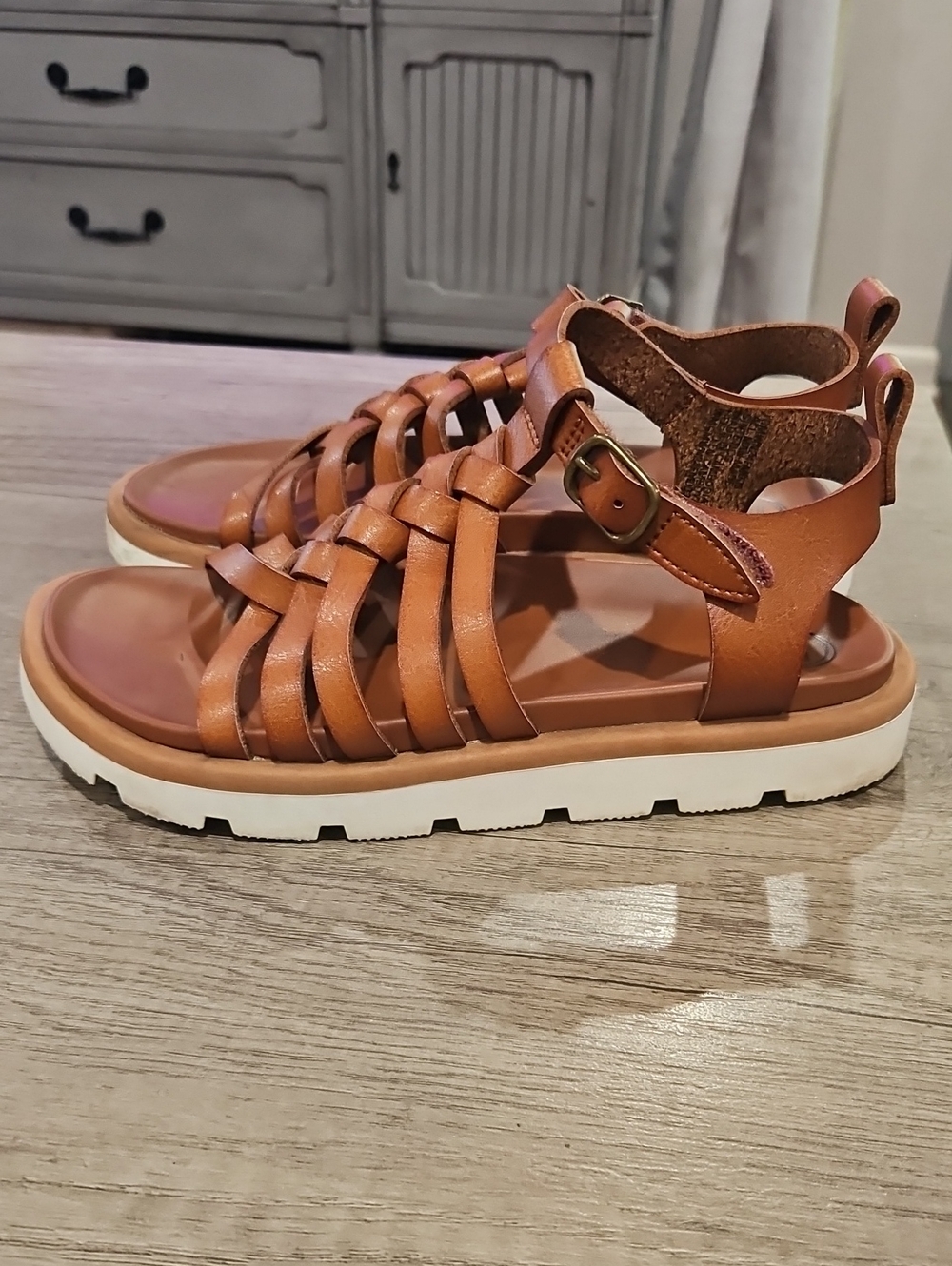 Tan fuax Leathers Gladiator little girl's Sandals - Comfortable Platform size 1